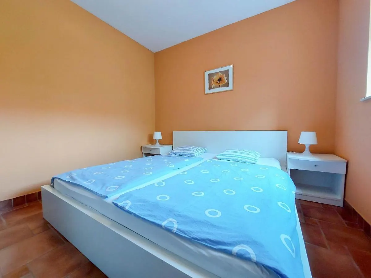Apartments Ilija Jadranovo