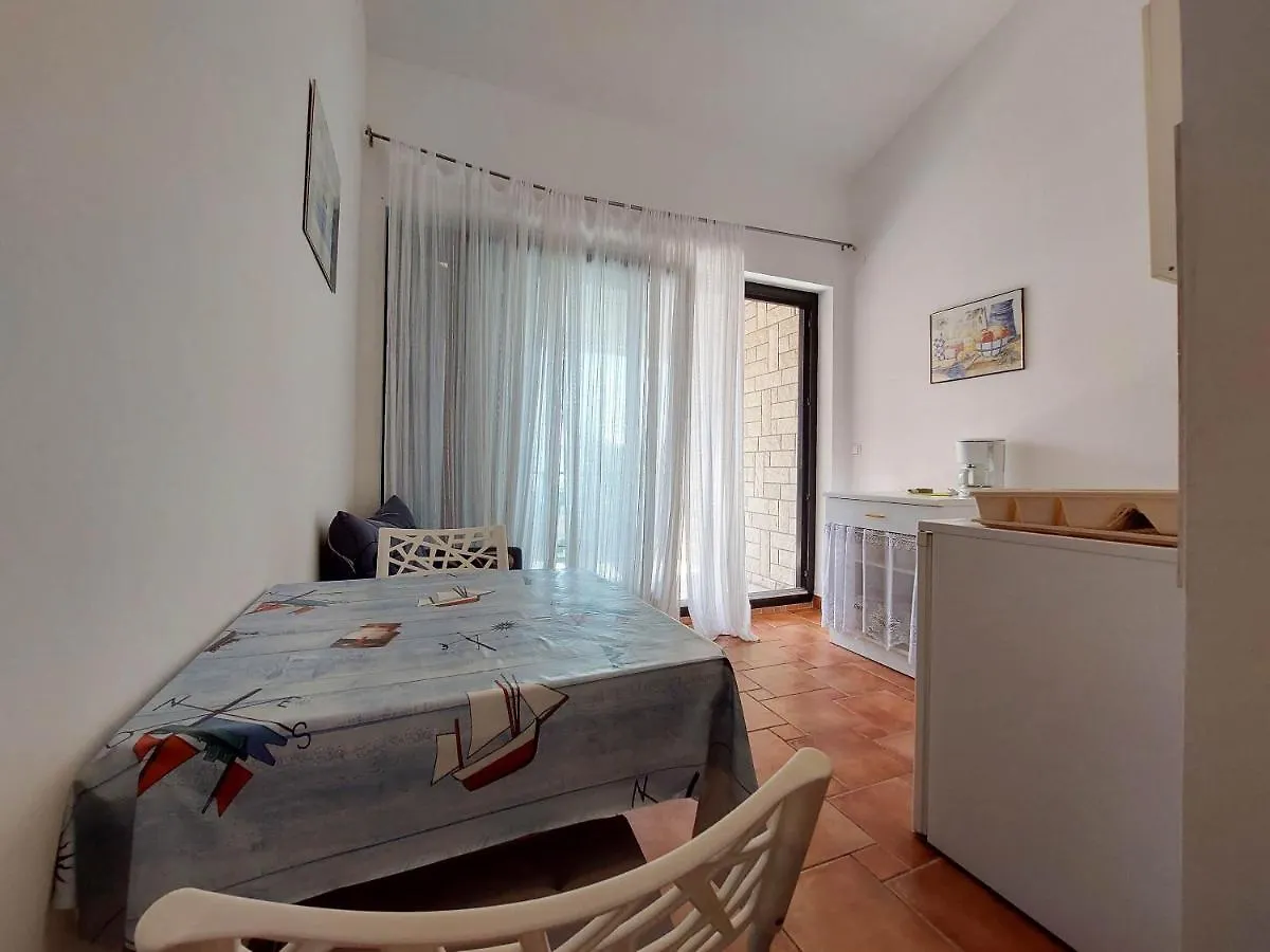 Apartments Ilija Jadranovo 0*,  Croatia