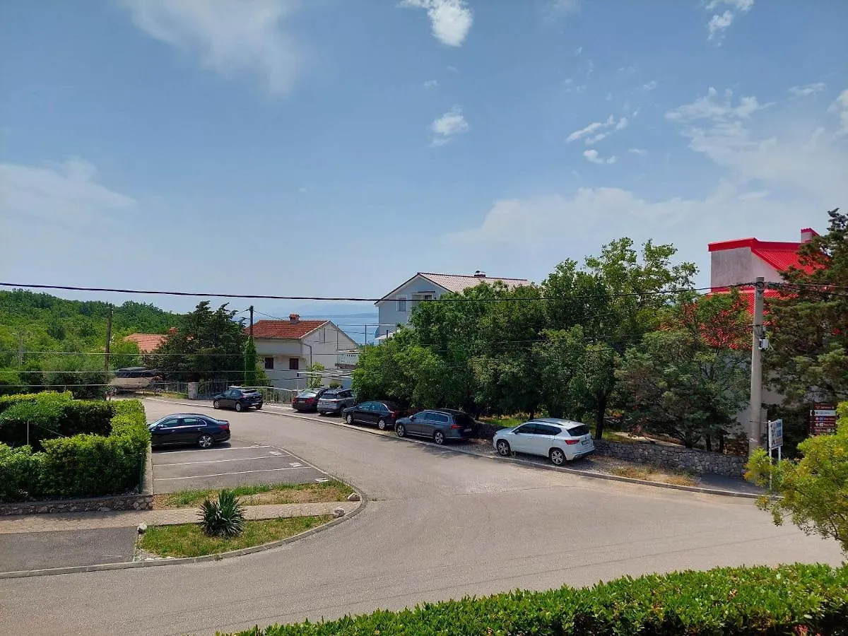 Apartments Ilija Jadranovo