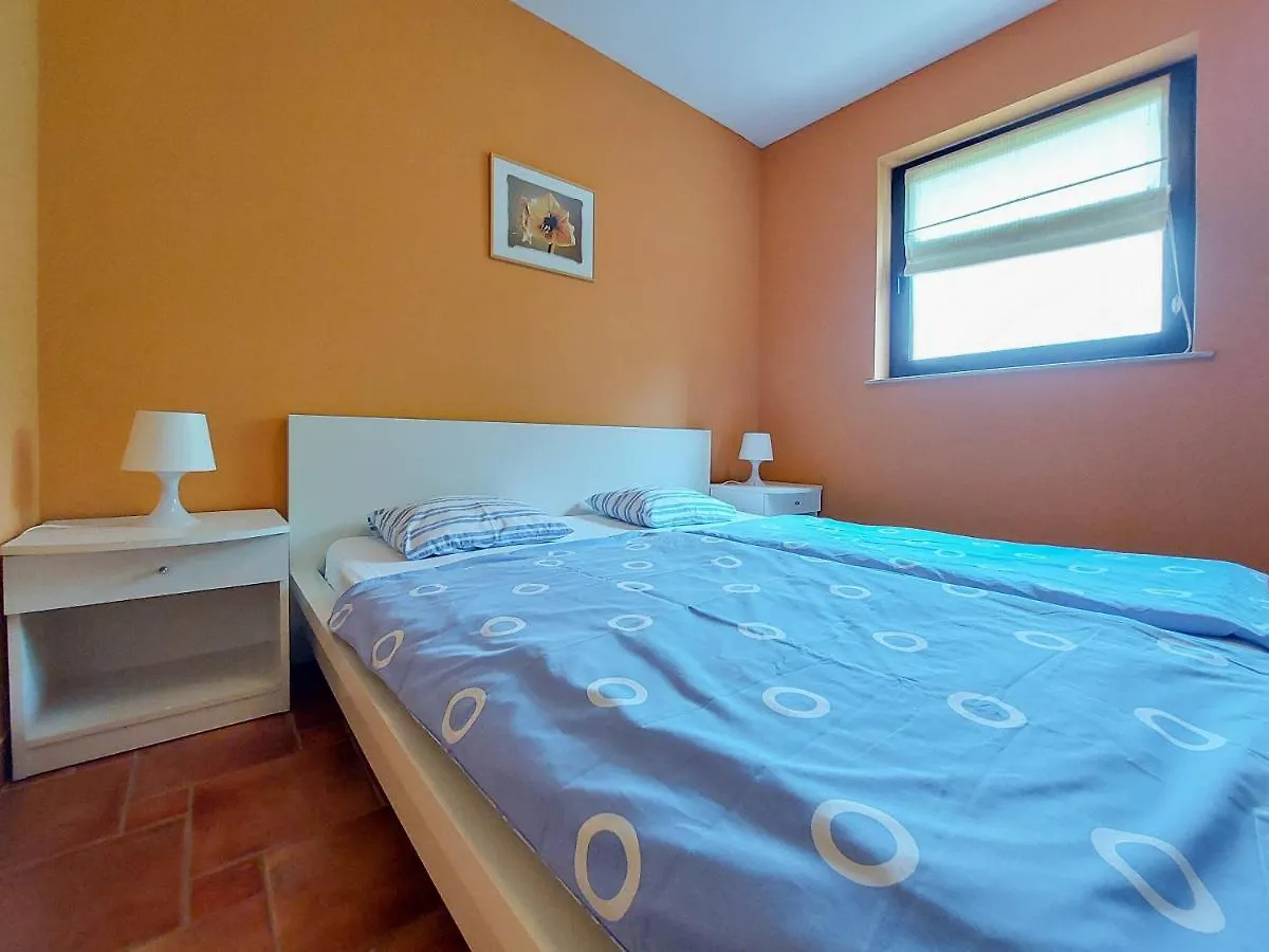 Apartments Ilija Jadranovo